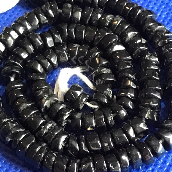 Black Spinel 5X3mm - Picture 2 of 10